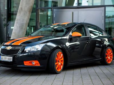chevrolet-cruze-bumblebee-1